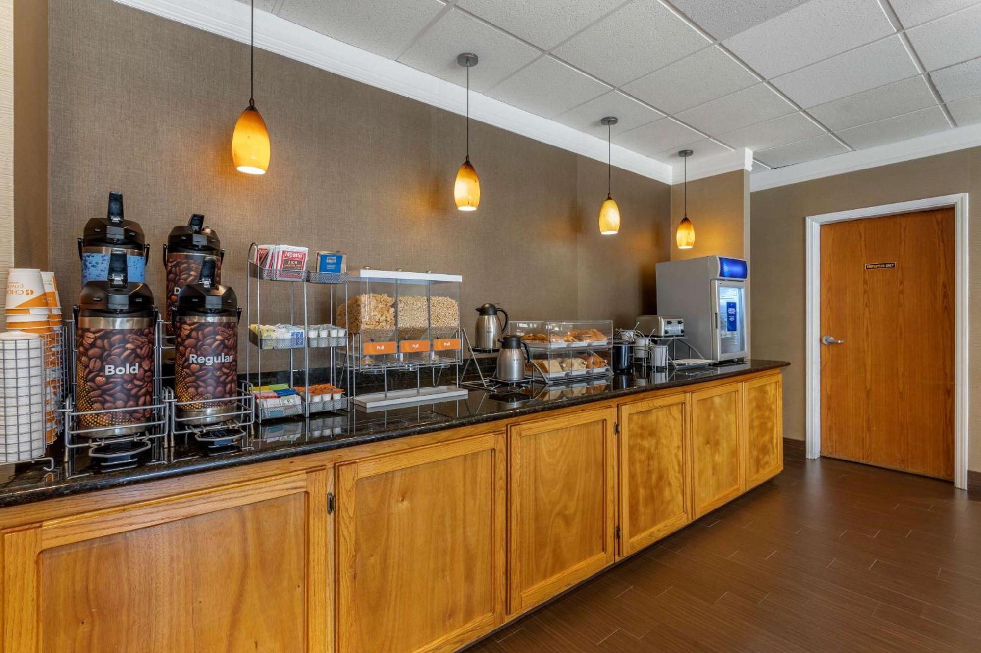 Comfort Suites Visalia - Convention Center Ngoại thất bức ảnh