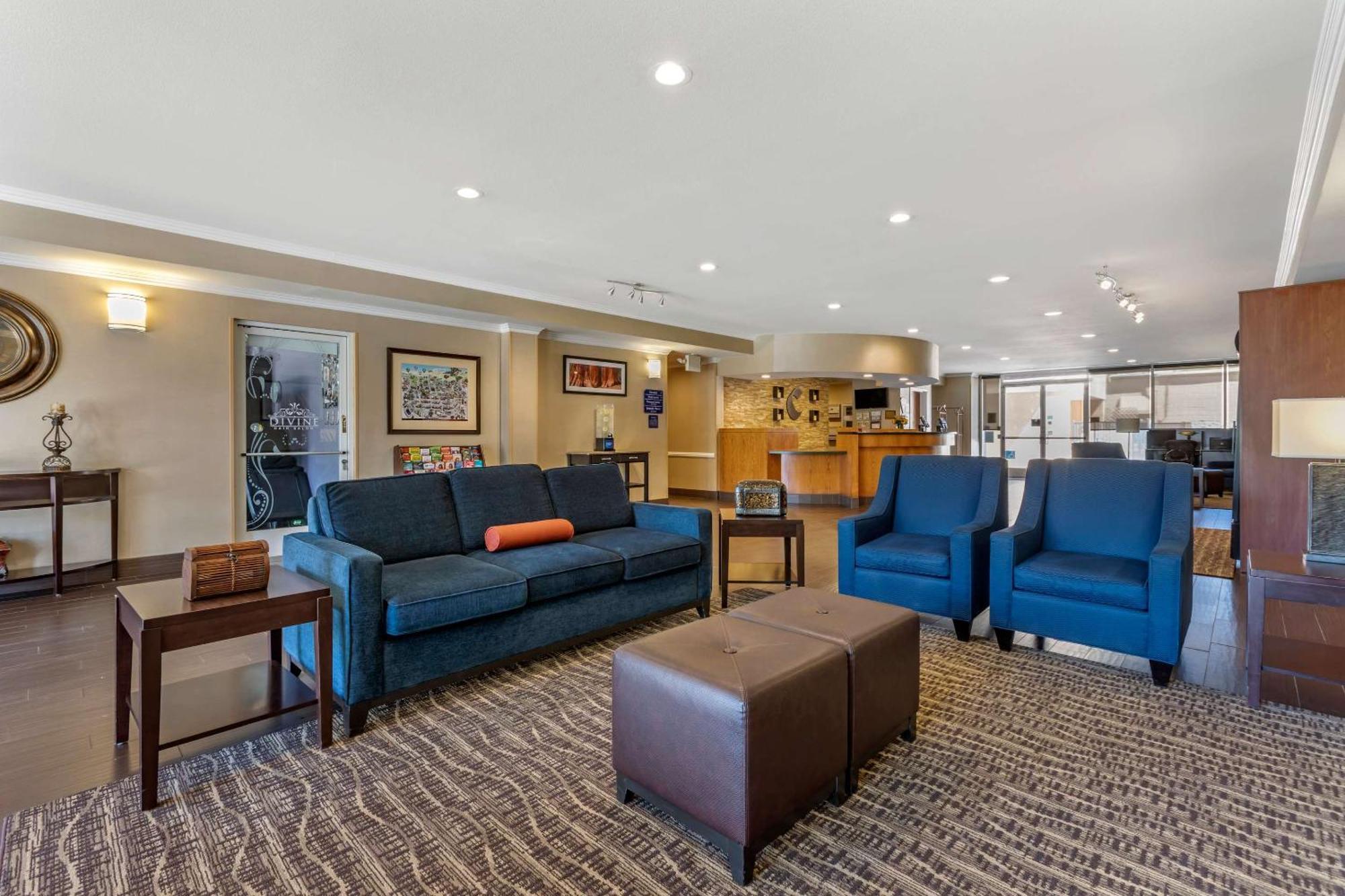 Comfort Suites Visalia - Convention Center Ngoại thất bức ảnh